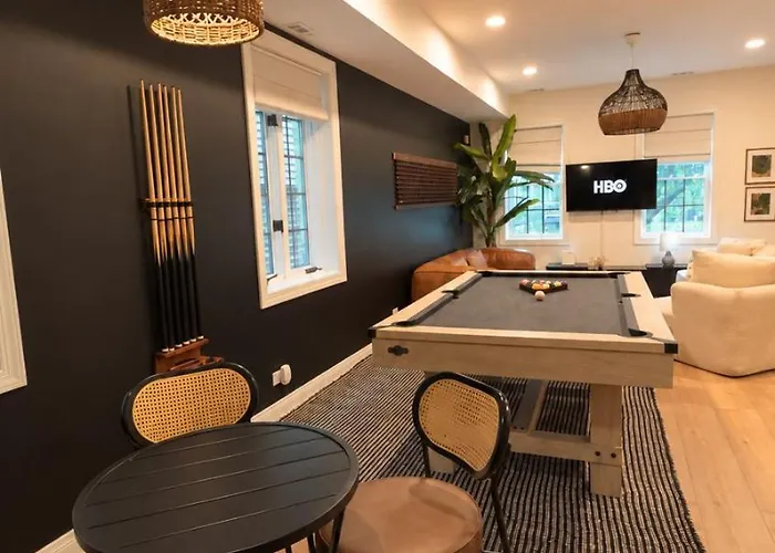 Apartamento Historic 4Br Home Game Room, Pool Table, Fire Pit *